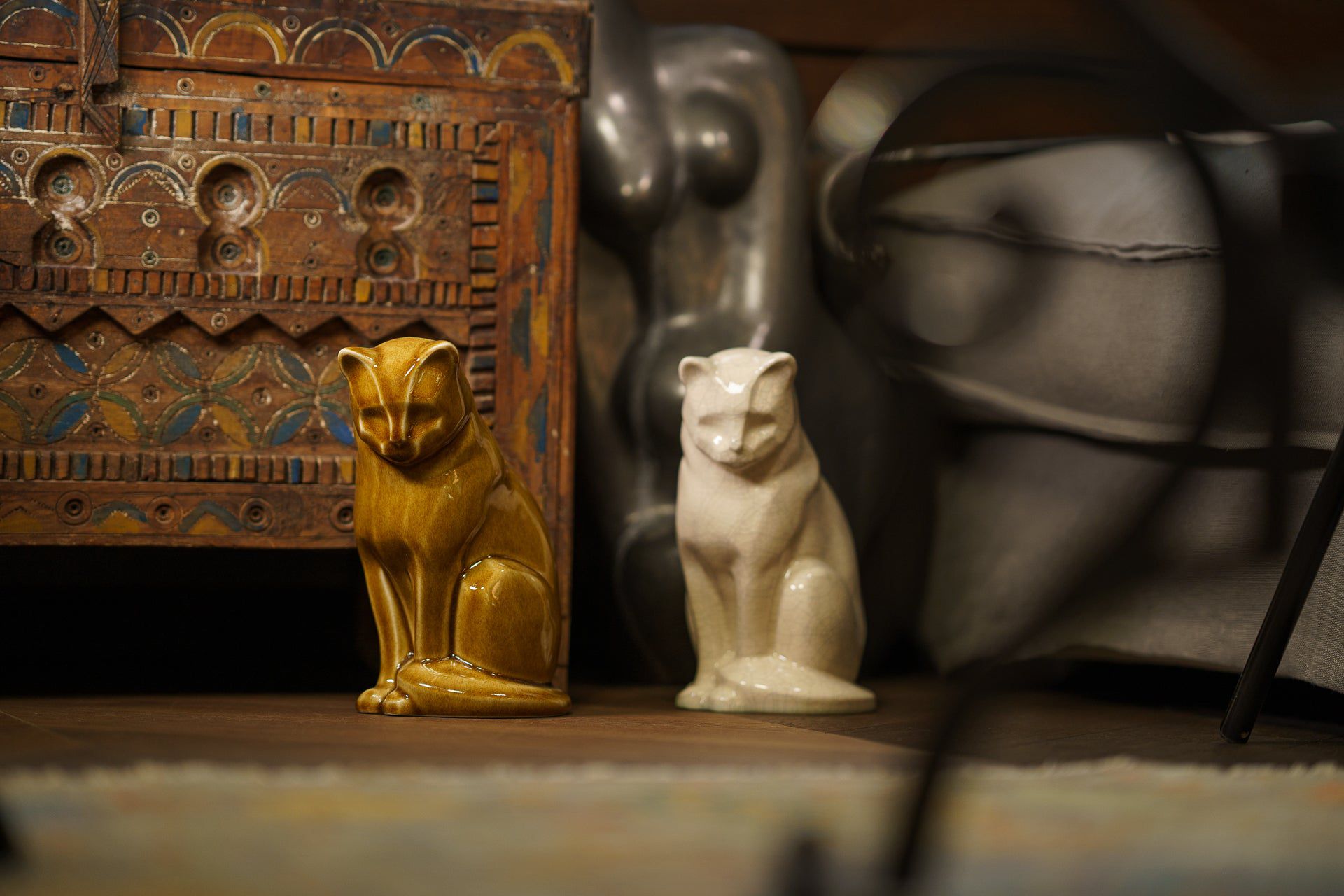 Neko Pet Urn for Ashes - Beige Grey | Ceramic | Handmade Cat Urn - Pulvis Art Urns