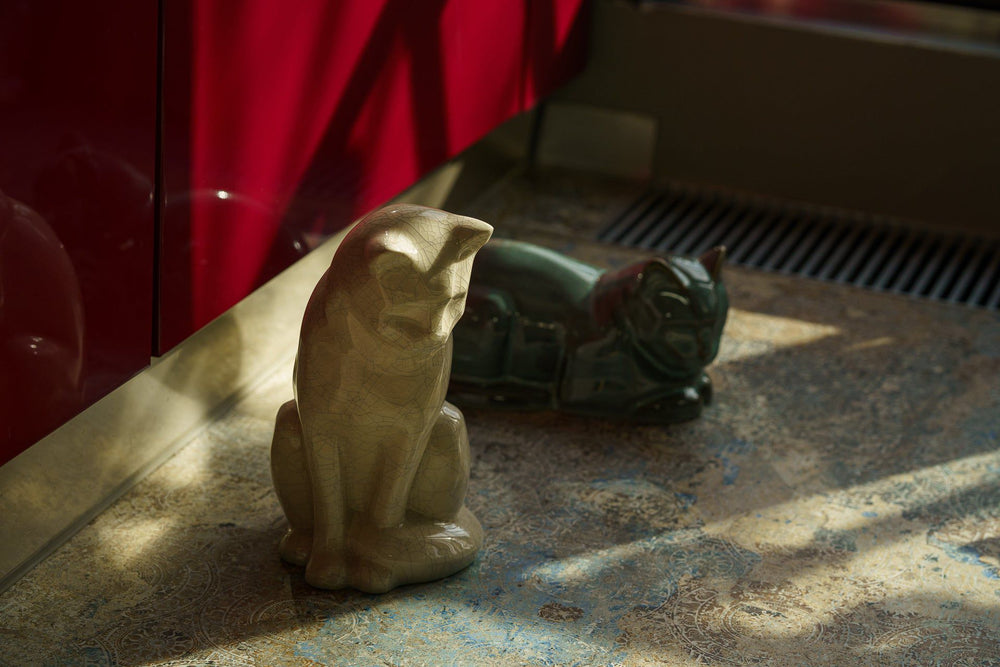 
                  
                    Pulvis Art Urns Pet Urn Neko Pet Urn for Ashes - Craquelure | Ceramic | Handmade
                  
                