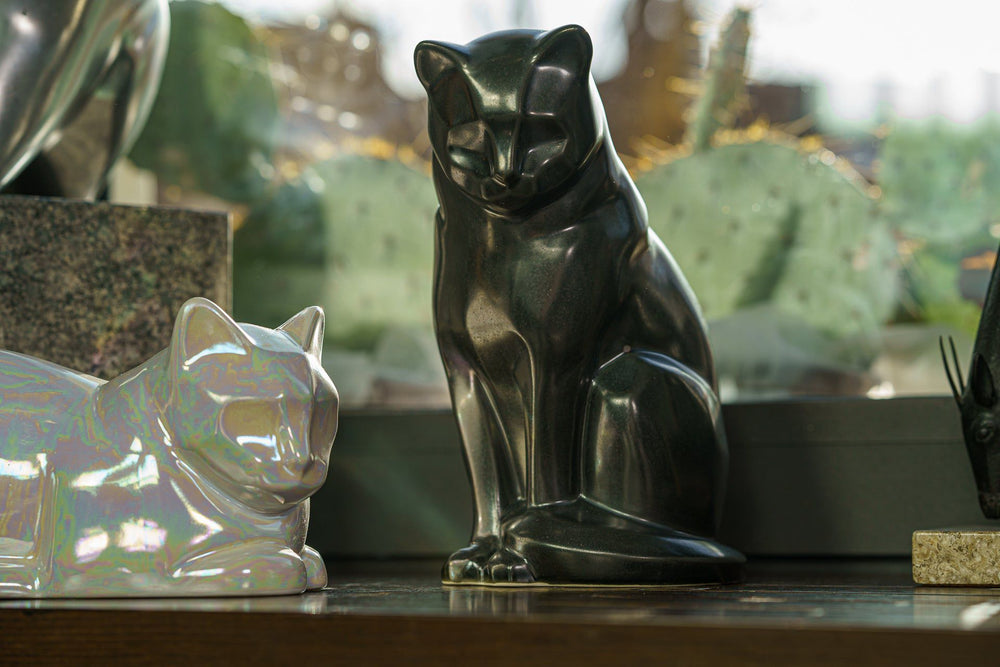 Pulvis Art Urns Pet Urn Neko Pet Urn for Ashes - Dark Matte | Ceramic | Handmade