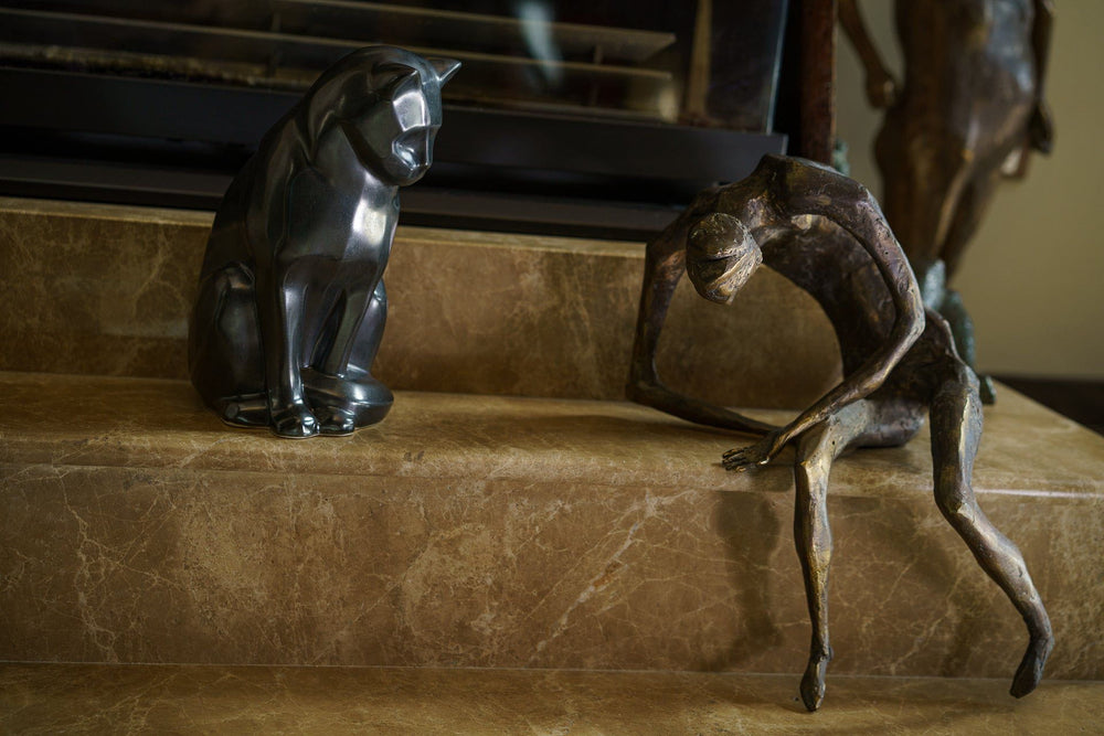 Pulvis Art Urns Pet Urn Neko Pet Urn for Ashes - Lamp Black | Ceramic | Handmade