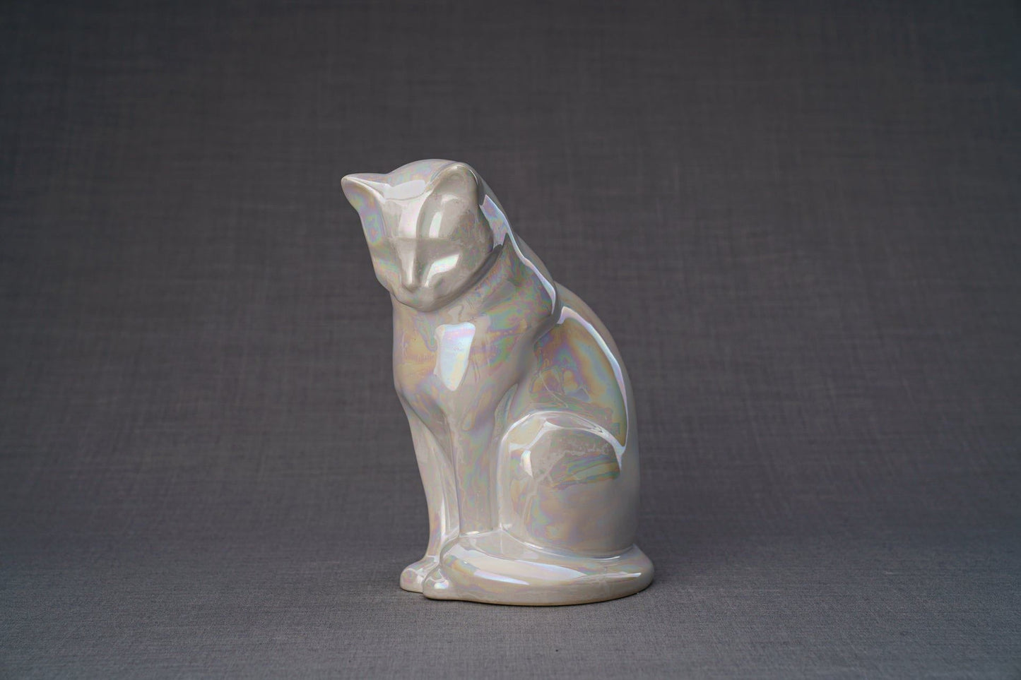 
                  
                    Pulvis Art Urns Pet Urn Neko Pet Urn for Ashes - Pearl White | Ceramic | Handmade
                  
                