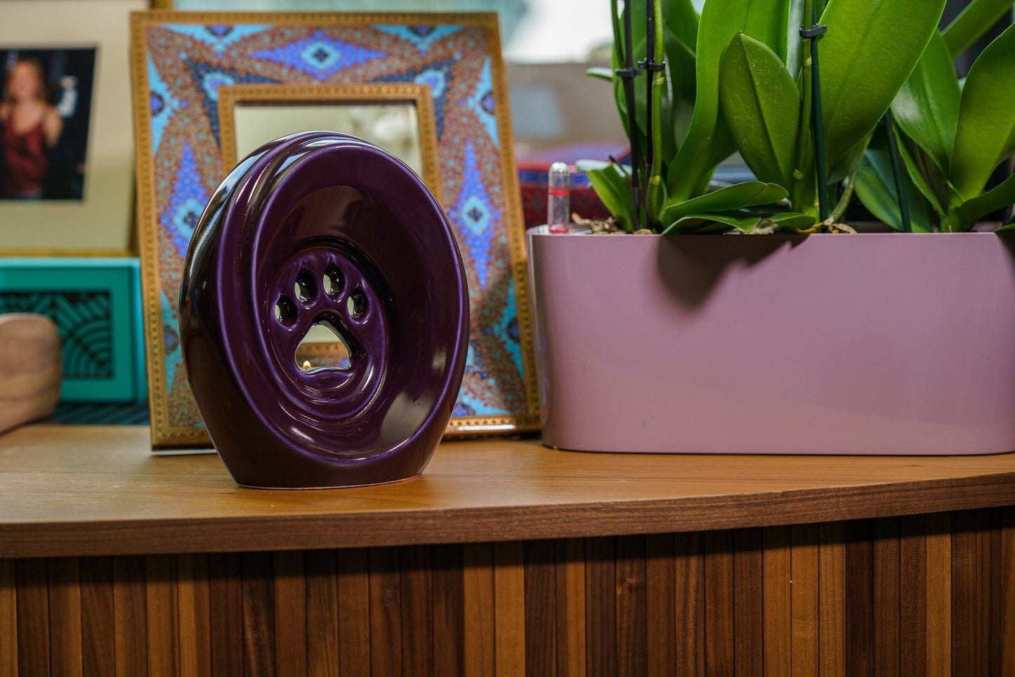 
                  
                    Pulvis Art Urns Pet Urn of Paw Pet Urn for Ashes - Violet  | Ceramic | Handmade
                  
                
