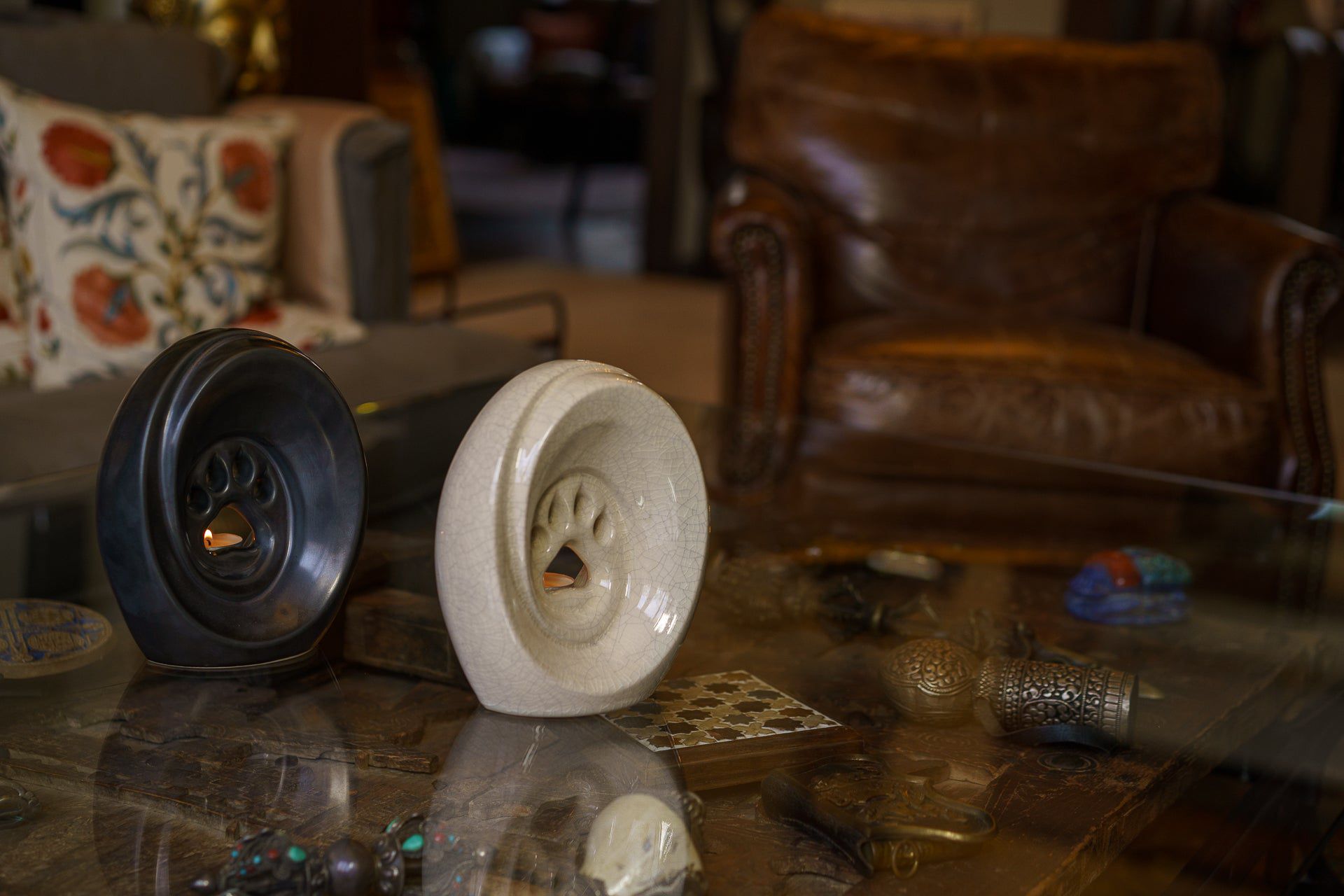 Paw Pet Urn for Ashes - Cobalt Metallic | Ceramic | Handmade Pet Urn - Pulvis Art Urns