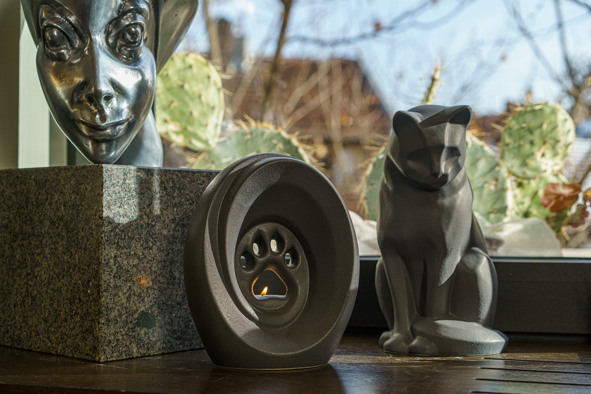 Paw Pet Urn for Ashes - Grey Matte | Ceramic | Handmade - Pulvis Art Urns