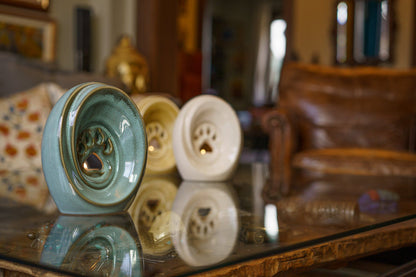 Paw Pet Urn for Ashes - Off-white | Ceramic | Handmade Pet Urn - Pulvis Art Urns