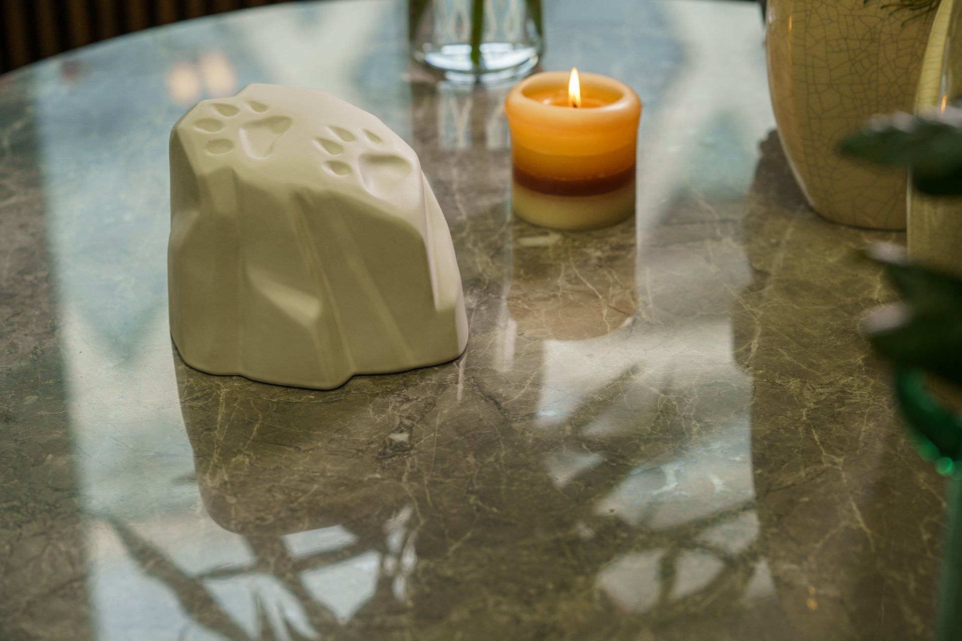 Paw Print Urn For Pet Ashes - White Matte | Ceramic Pet Urn - Pulvis Art Urns