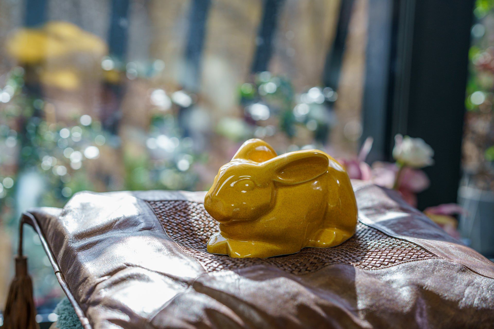 Rabbit Urn For Ashes - Amber Yellow | Ceramic Bunny Urn - Pulvis Art Urns