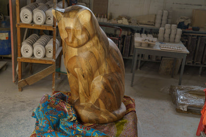 Wooden Cat Statue Memorial "Neko" - Genuine Walnut - Pulvis Art Urns