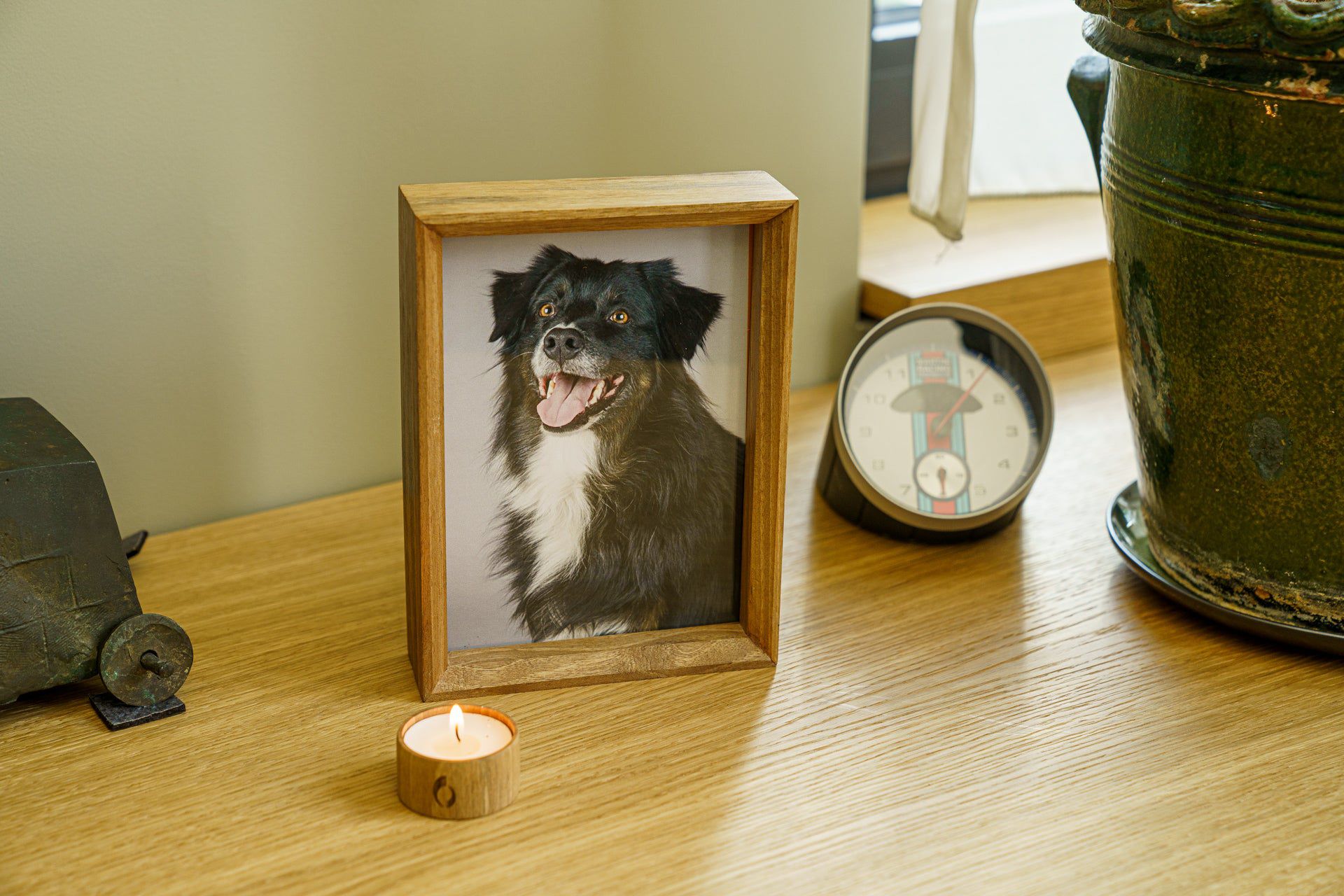 Memorial Picture Frame for Pets - Handmade | Genuine Walnut - Pulvis Art Urns